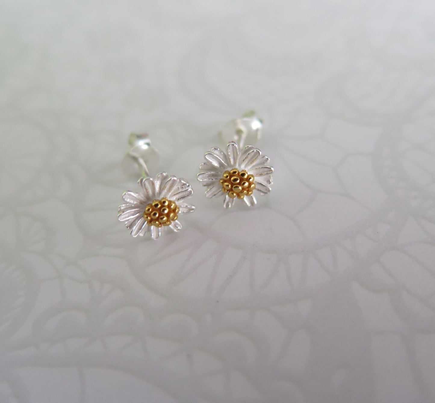 Dainty Floral Stud Earrings β 925 Sterling Silver with 18K Yellow Gold Plated β Push Back Flower Earrings β Minimalist Gold Plated Jewelry