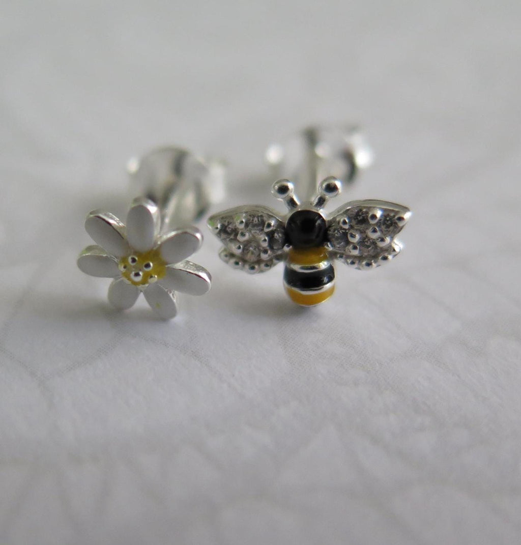 925 Sterling Silver Bee & Flower Push Back Earrings – Enamel Color and CZ Diamond Studs – Dainty Nature-Inspired Jewelry, Two-Tone Elegance