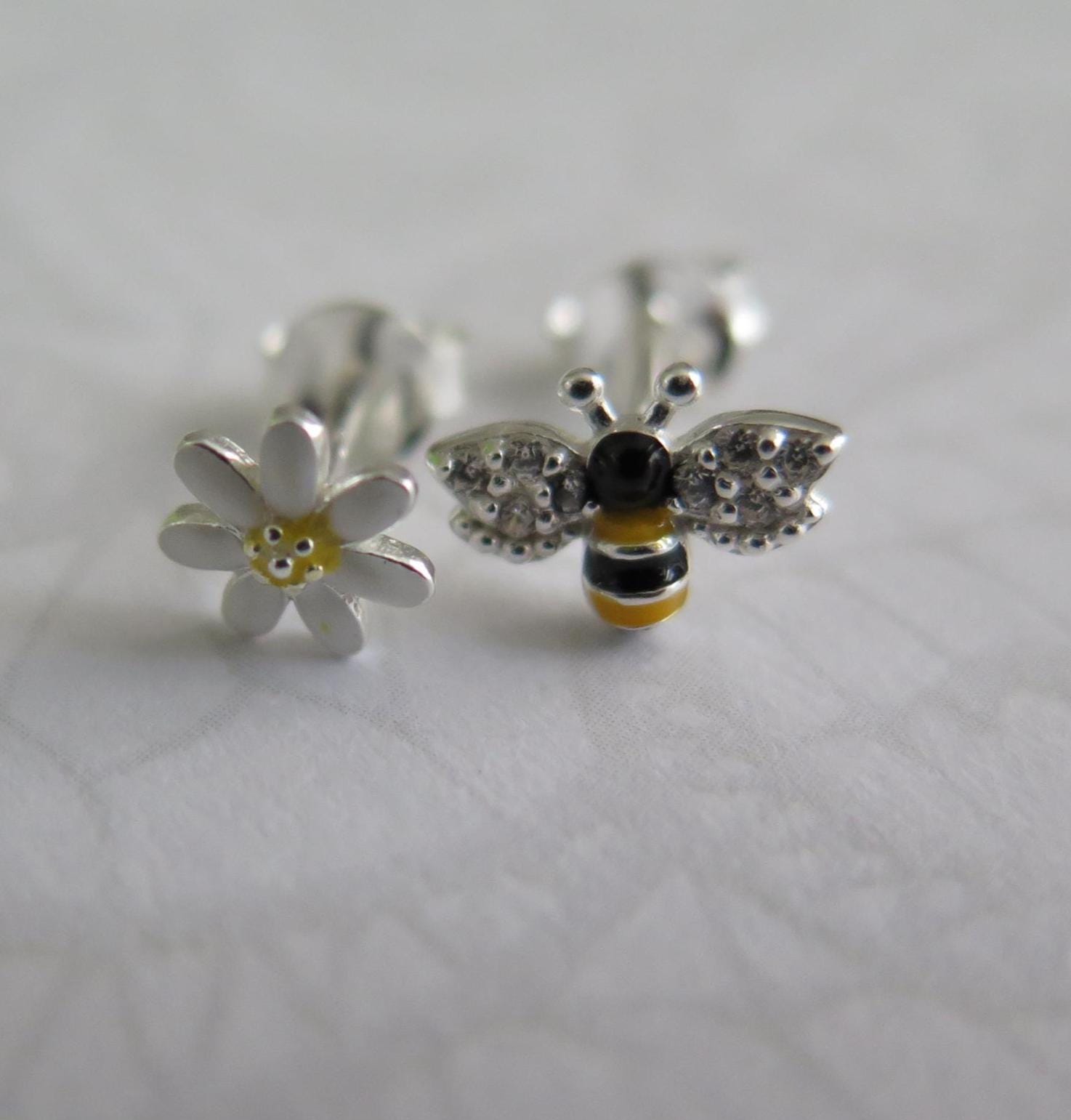925 Sterling Silver Bee & Flower Push Back Earrings – Enamel Color and CZ Diamond Studs – Dainty Nature-Inspired Jewelry, Two-Tone Elegance