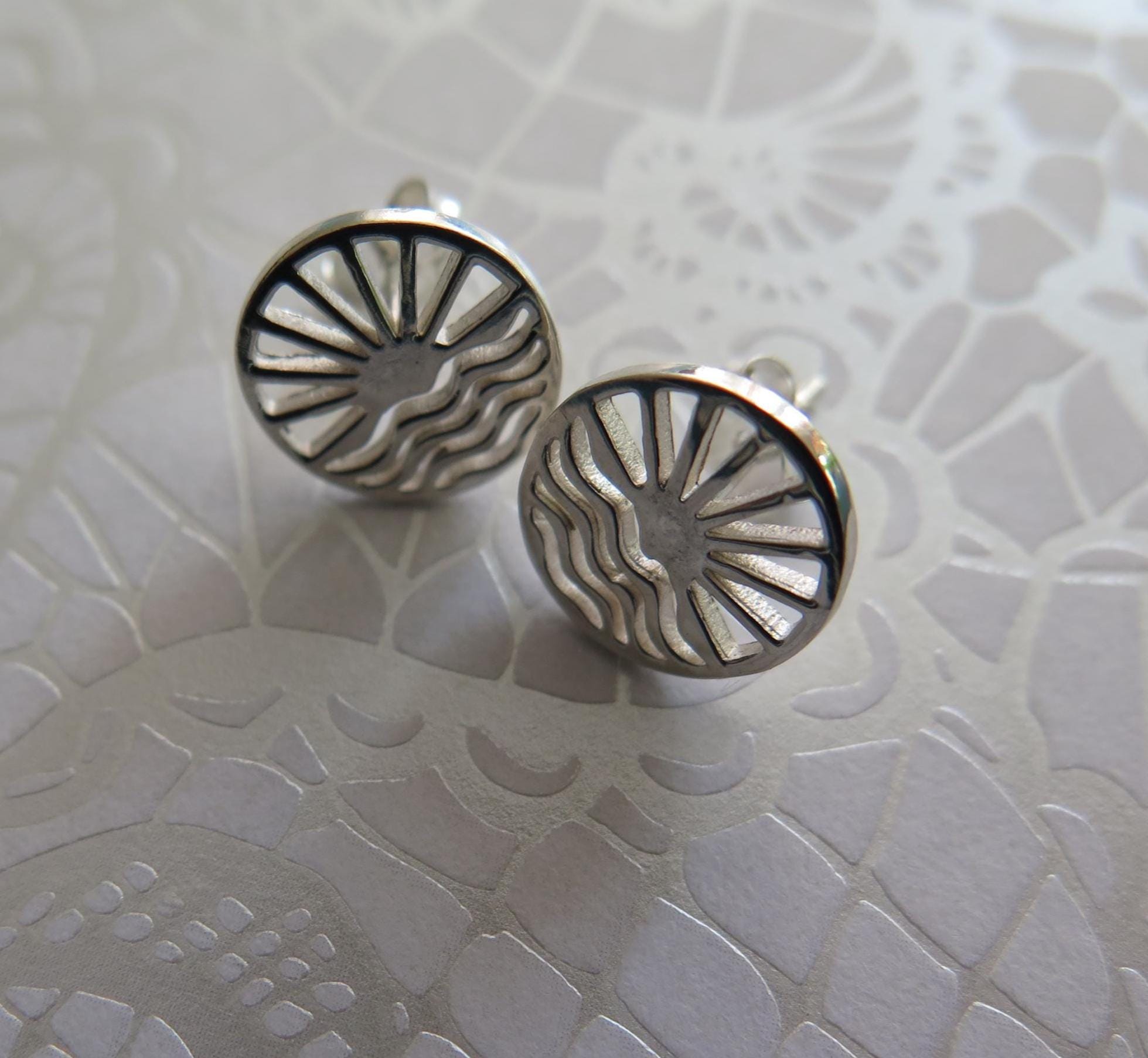 Sterling Silver Wave and Sun Pendant Necklace – 925 Silver 16" Chain – Boho Beach Jewelry, Nautical Gift, Handmade Dainty Silver Necklace