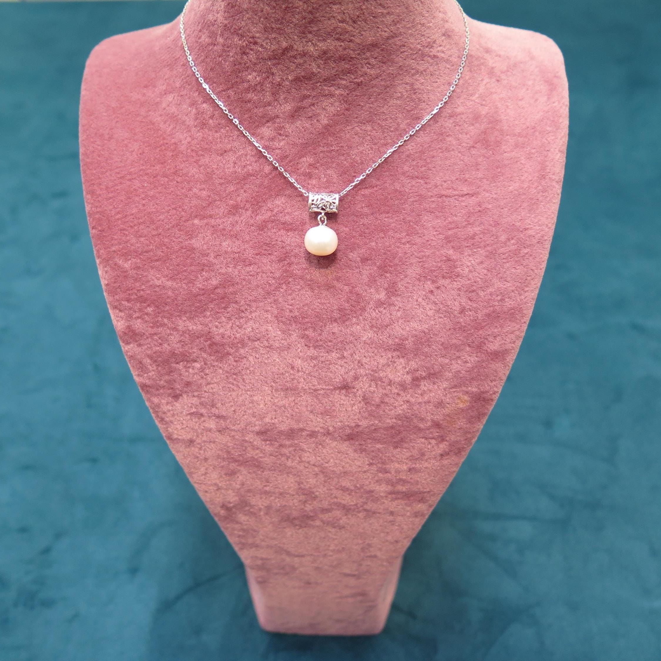 925 Sterling Silver Freshwater Pearl Dainty Pendant Necklace - Dainty Elegant Jewellery Gift for Women, Minimalist Jewellery with 18" Chain