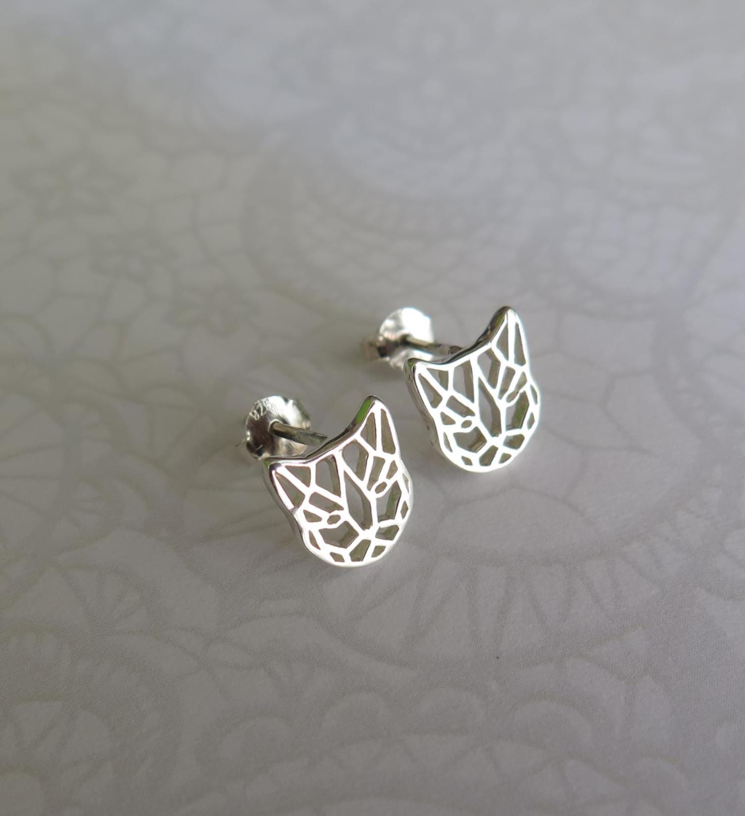 925 Sterling Silver Origami Tiger Pendant Necklace - 16 Inch Chain with Push Back Earrings - Minimalist Dainty Jewelry, Unique Gift