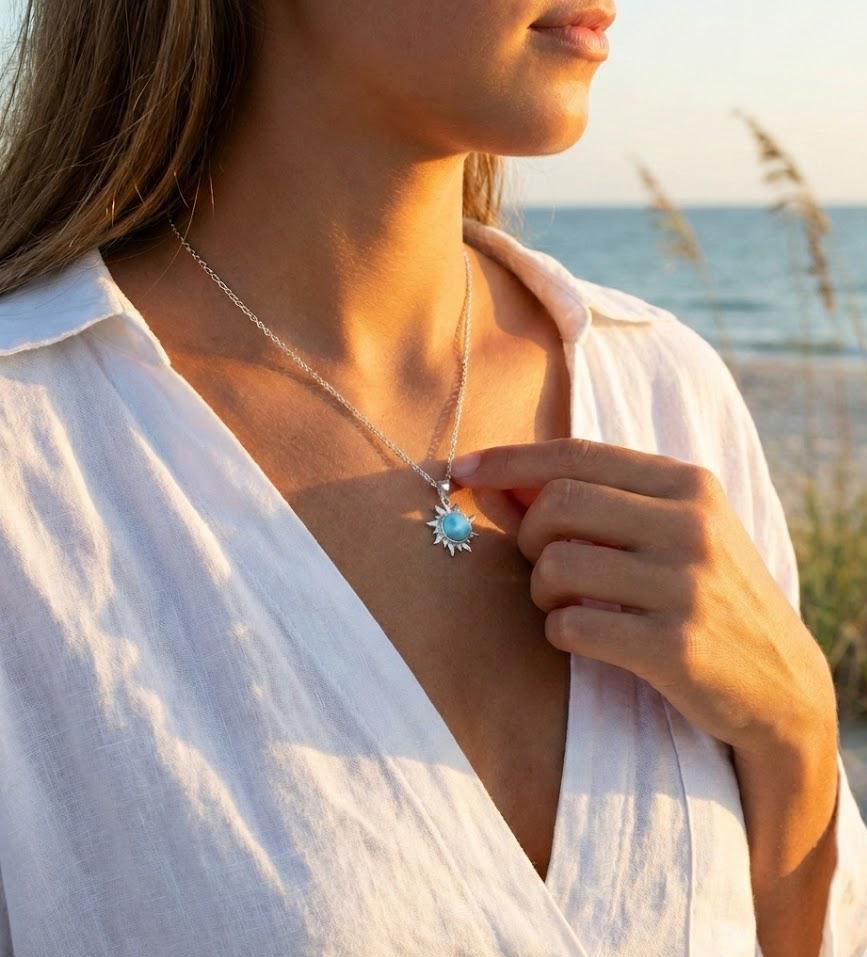 925 Sterling Silver Sun and Moon Pendant with Gemstone - 16 Inch Solid Silver Chain - High-Quality Celestial Jewelry Chic Necklace, Gift Her